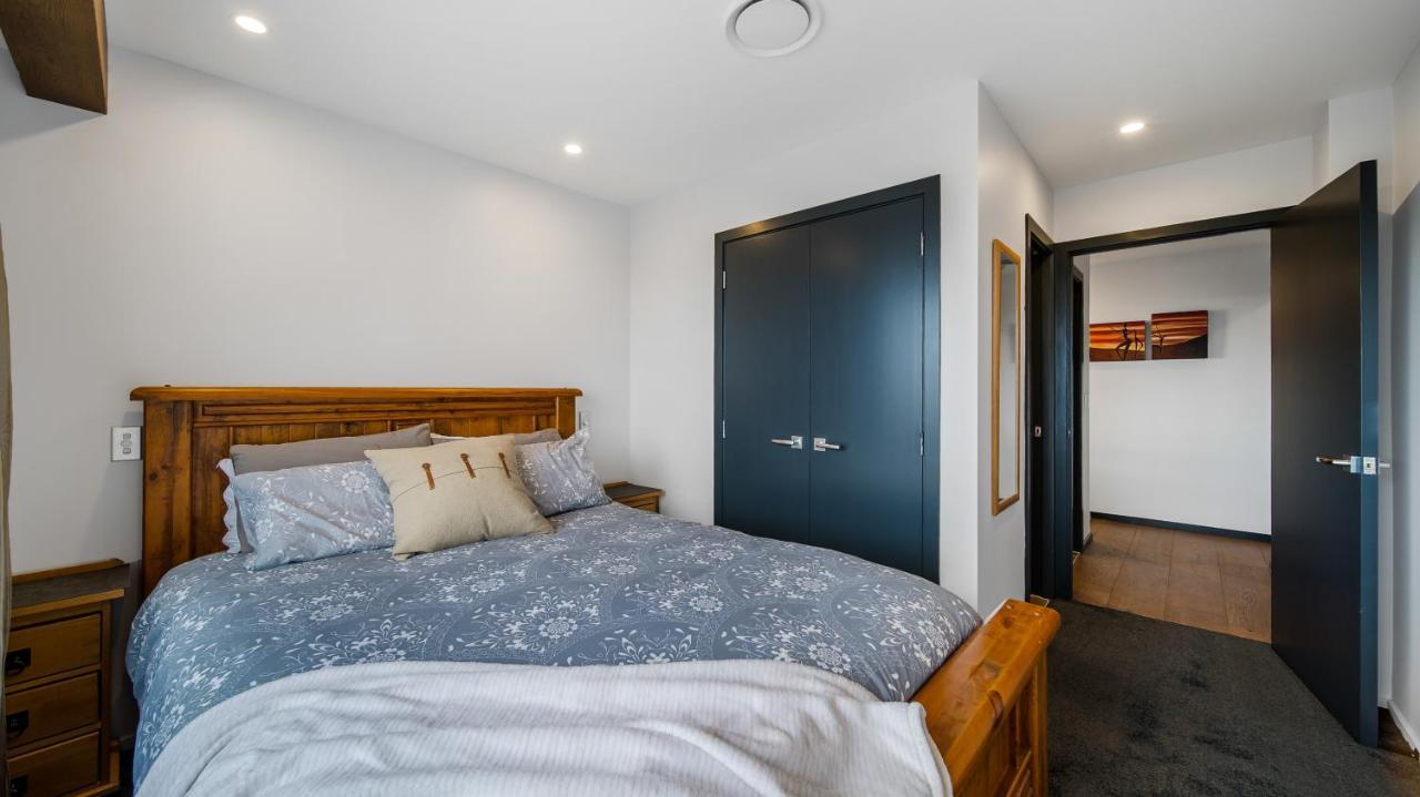 Central City View With Free Valet Parking Christchurch Exterior photo