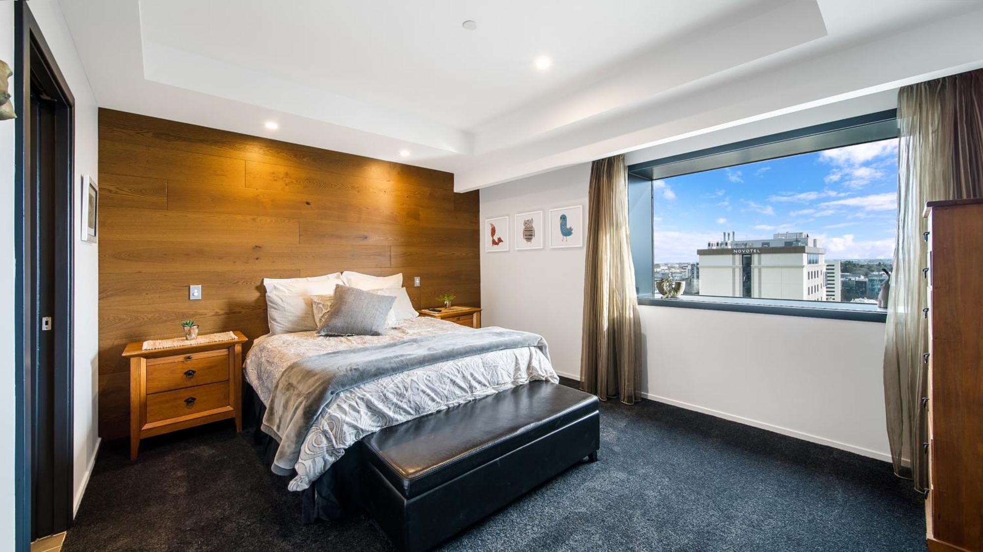 Central City View With Free Valet Parking Christchurch Exterior photo